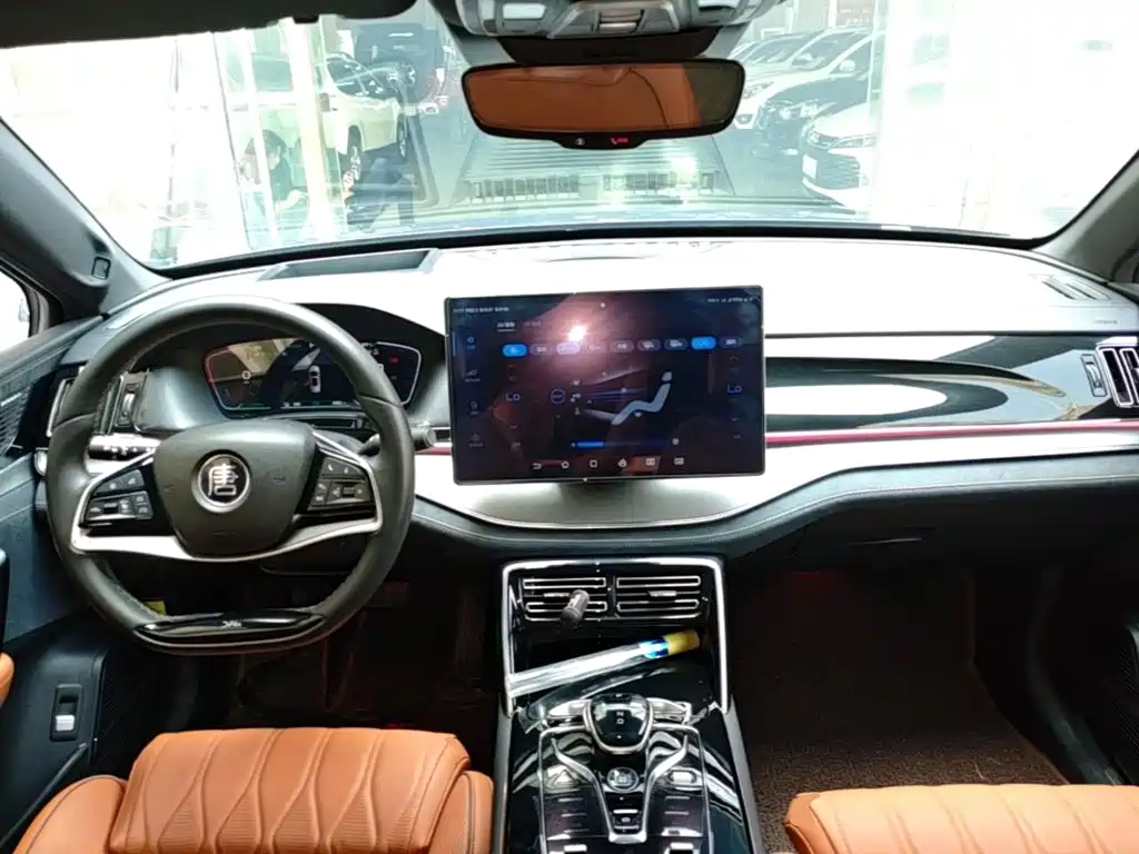 BYD Tang EV - фото 10