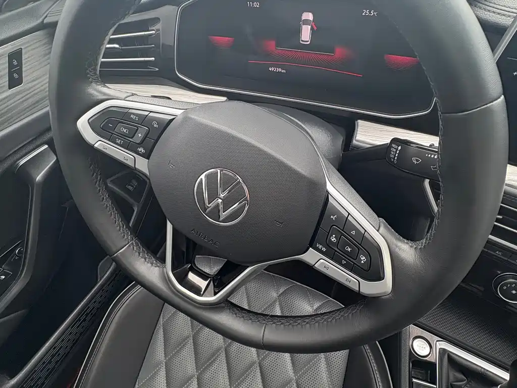 Volkswagen Sagitar 2023 300TSI DSG