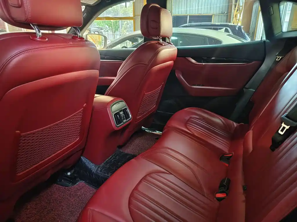 Maserati Levante — миниатюра 3