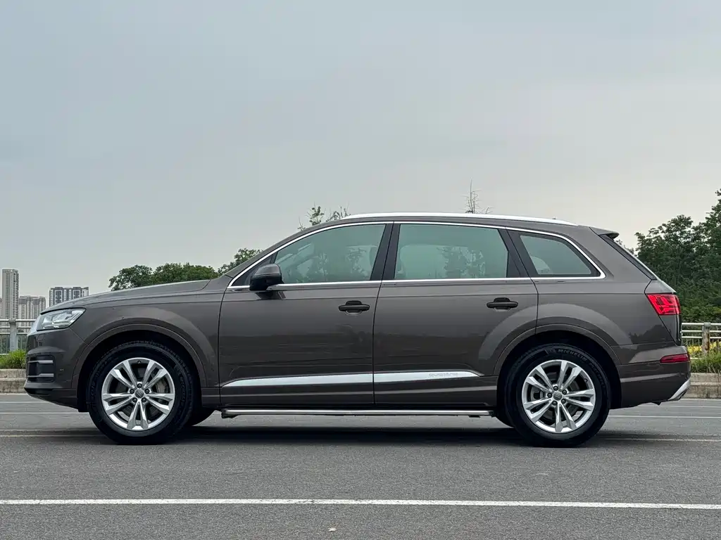 Audi Q7 2019 45 TFSI Comfort