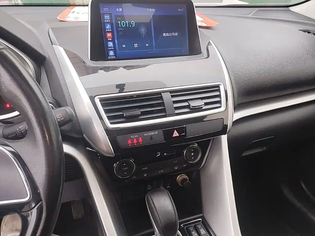 Mitsubishi Eclipse Cross — миниатюра 13
