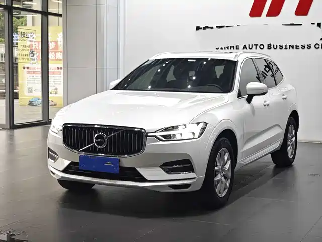 VOLVO  XC60 2020
