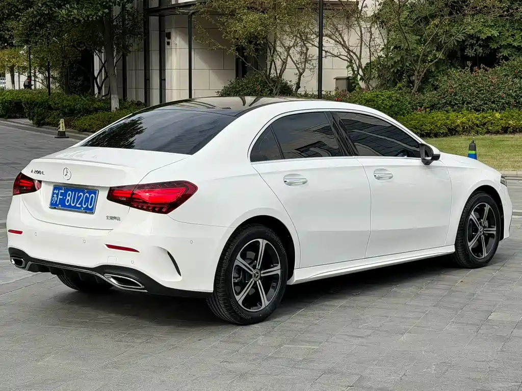 MERCEDES-BENZ A CLASS