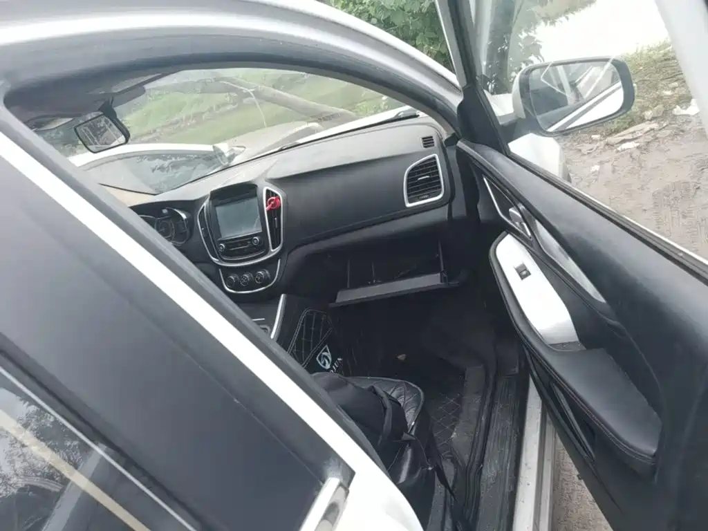 Baojun 560 — миниатюра 9