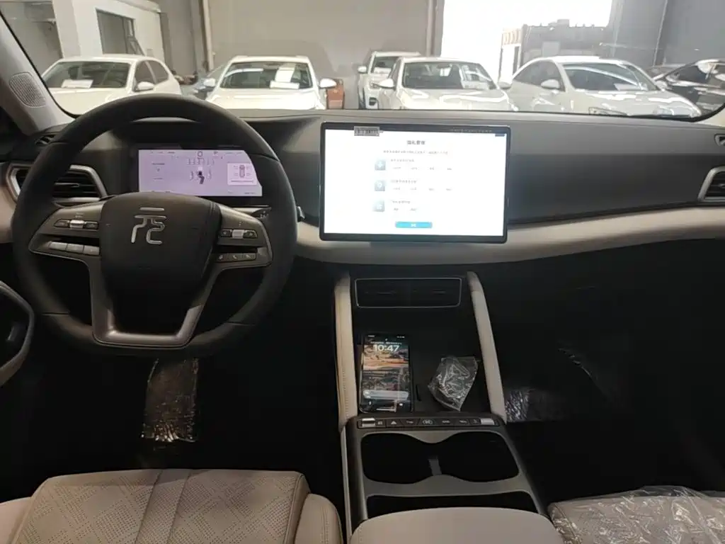 BYD Yuan Up UP 2025 Smart Drive 401KM