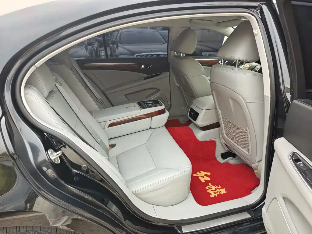 Hongqi Hongqi H7 — миниатюра 11