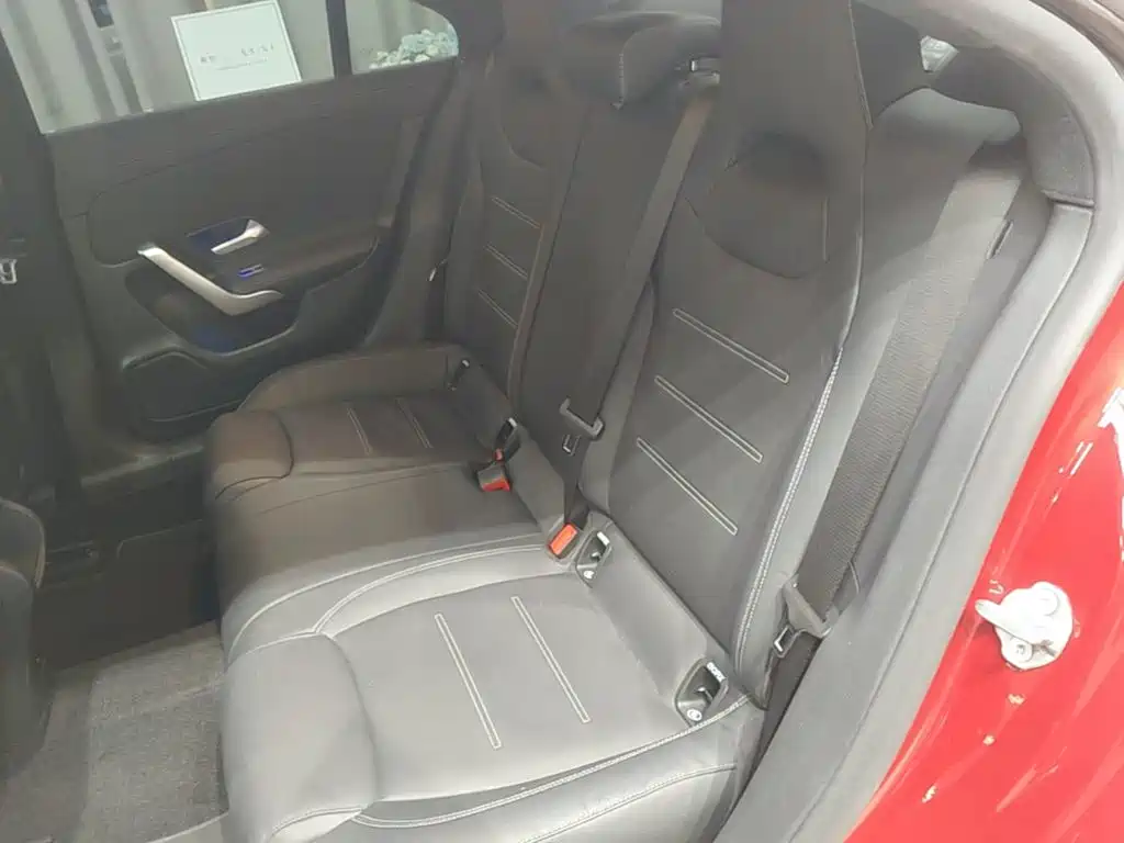 Mercedes-Benz CLA (Import) — миниатюра 17