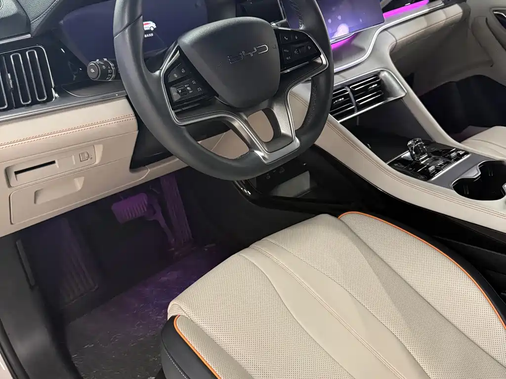 BYD Song Plus PLUS 2023 Champion DM-i 110KM Flagship PLUS