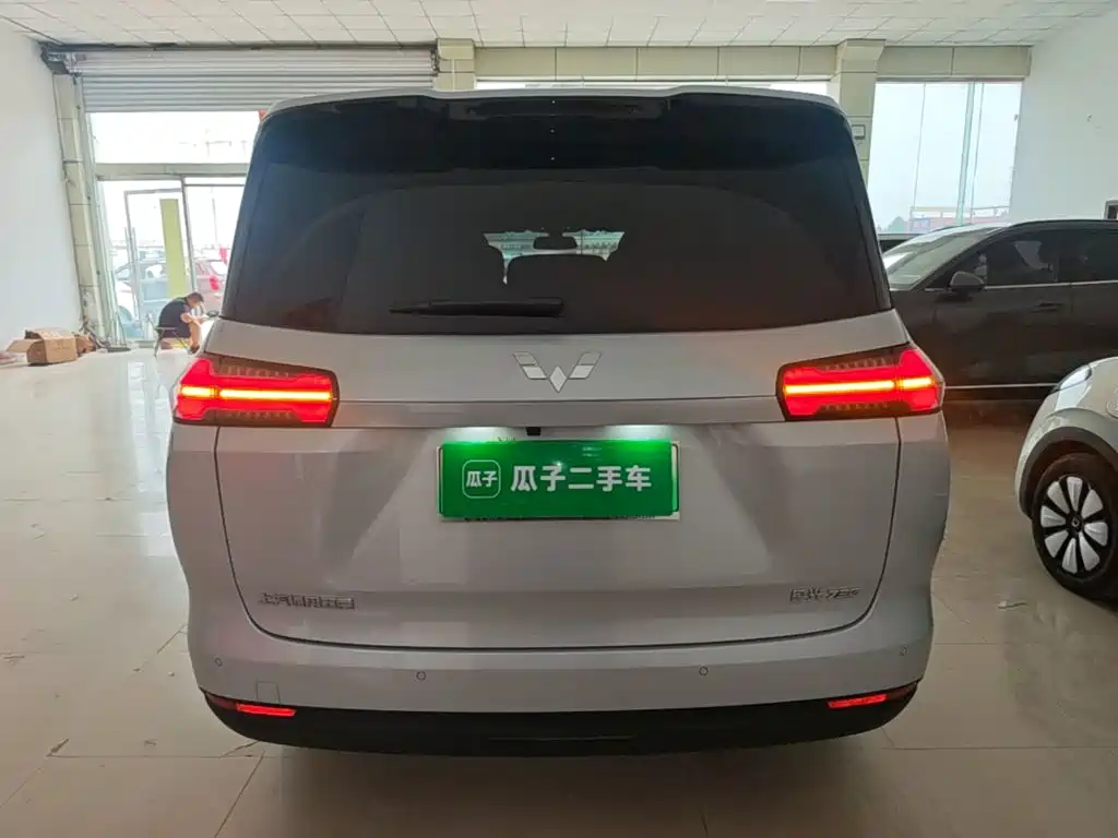 Wuling Xingguang 730 New Energy — миниатюра 6