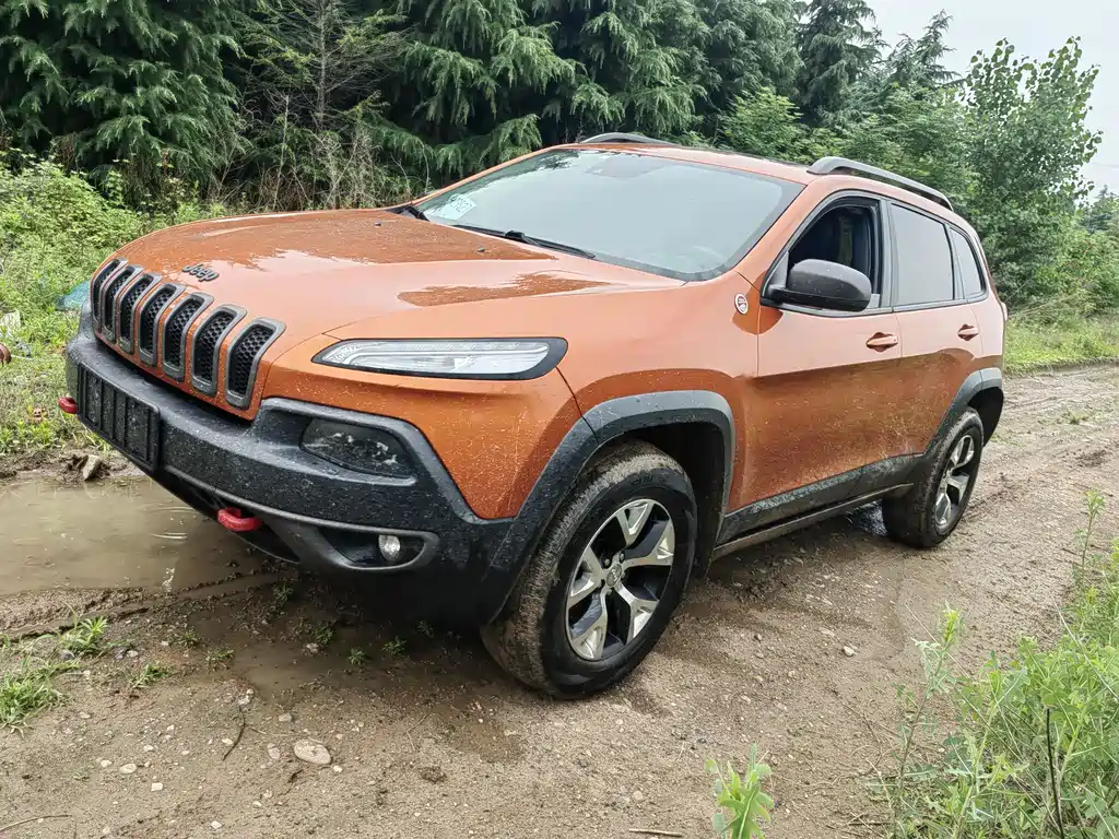 Купить Jeep Cherokee (Import)
