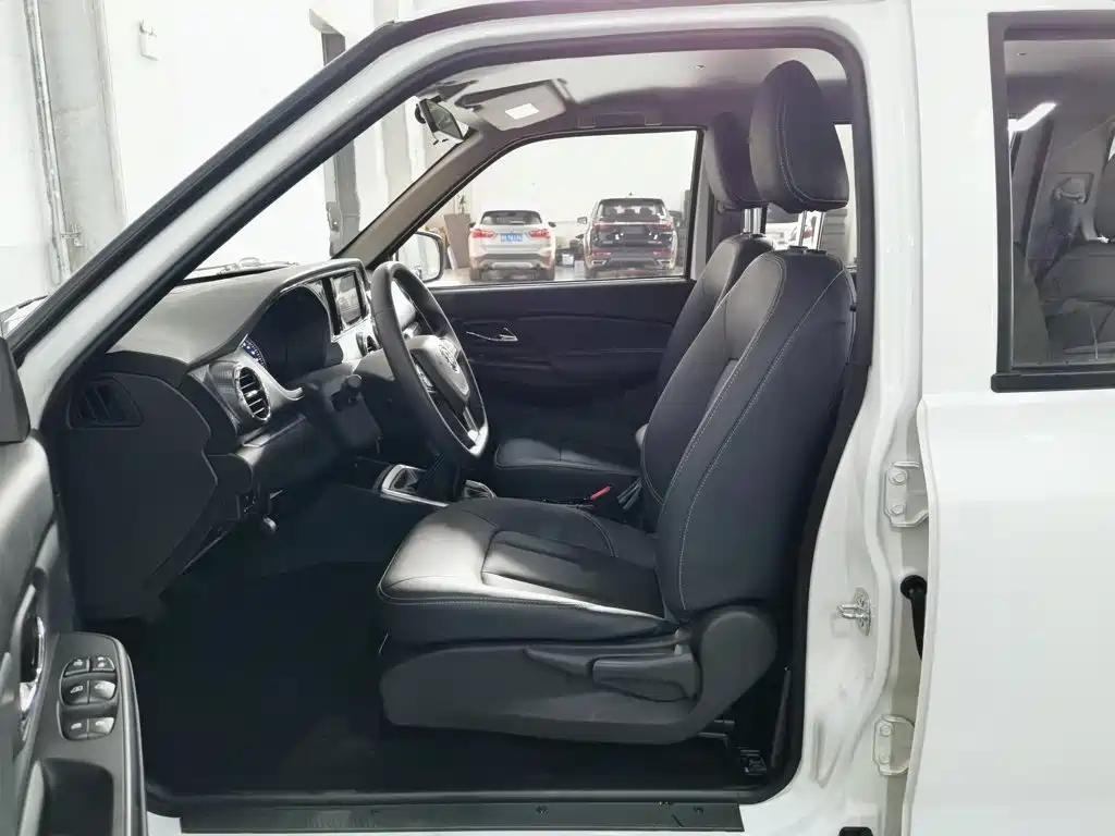 Dongfeng Rich — миниатюра 10