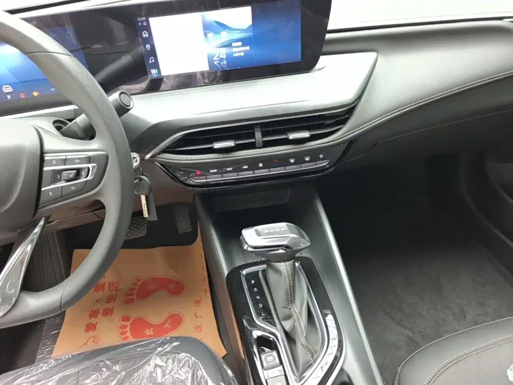 Buick Verano — миниатюра 13