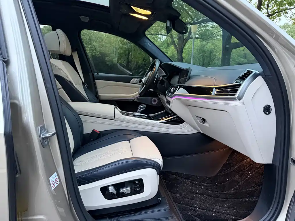 BMW X7 — миниатюра 15