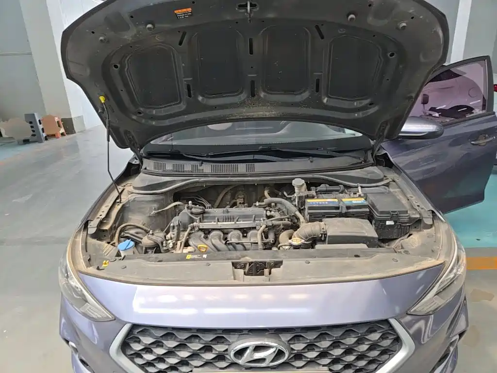 Hyundai Elantra — миниатюра 20