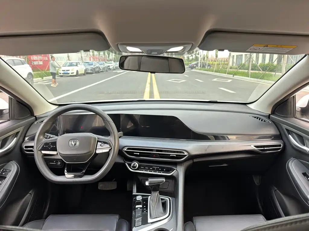 Changan Eado — миниатюра 6