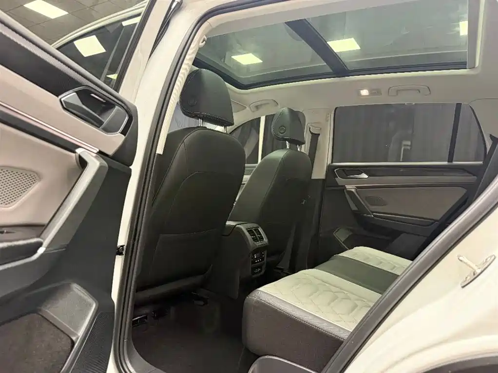 Volkswagen Tayron 2023 280TSI Luxury Plus
