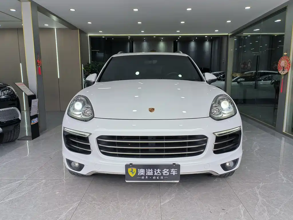 PORSCHE CAYENNE
