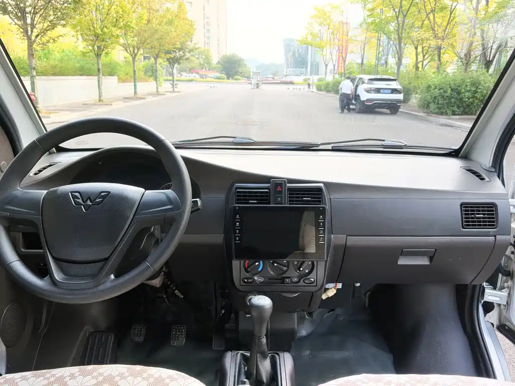 Wuling Rongguang — миниатюра 15