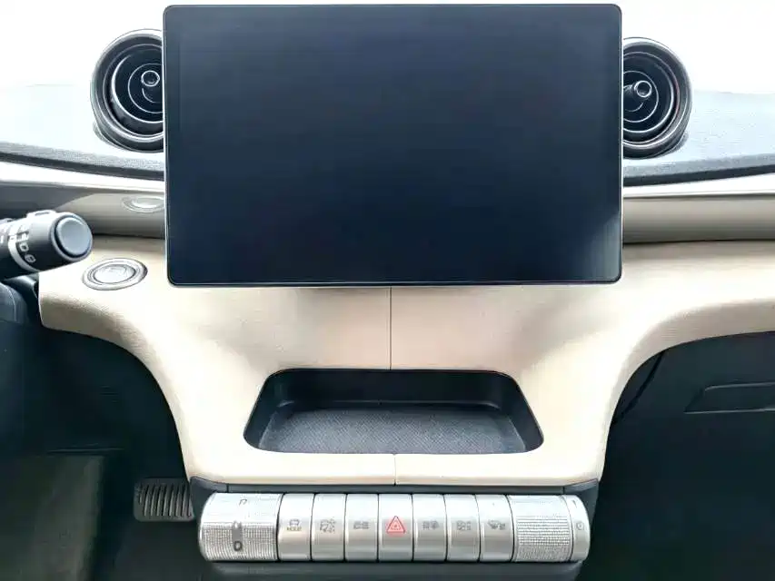 BYD Dolphin — миниатюра 11
