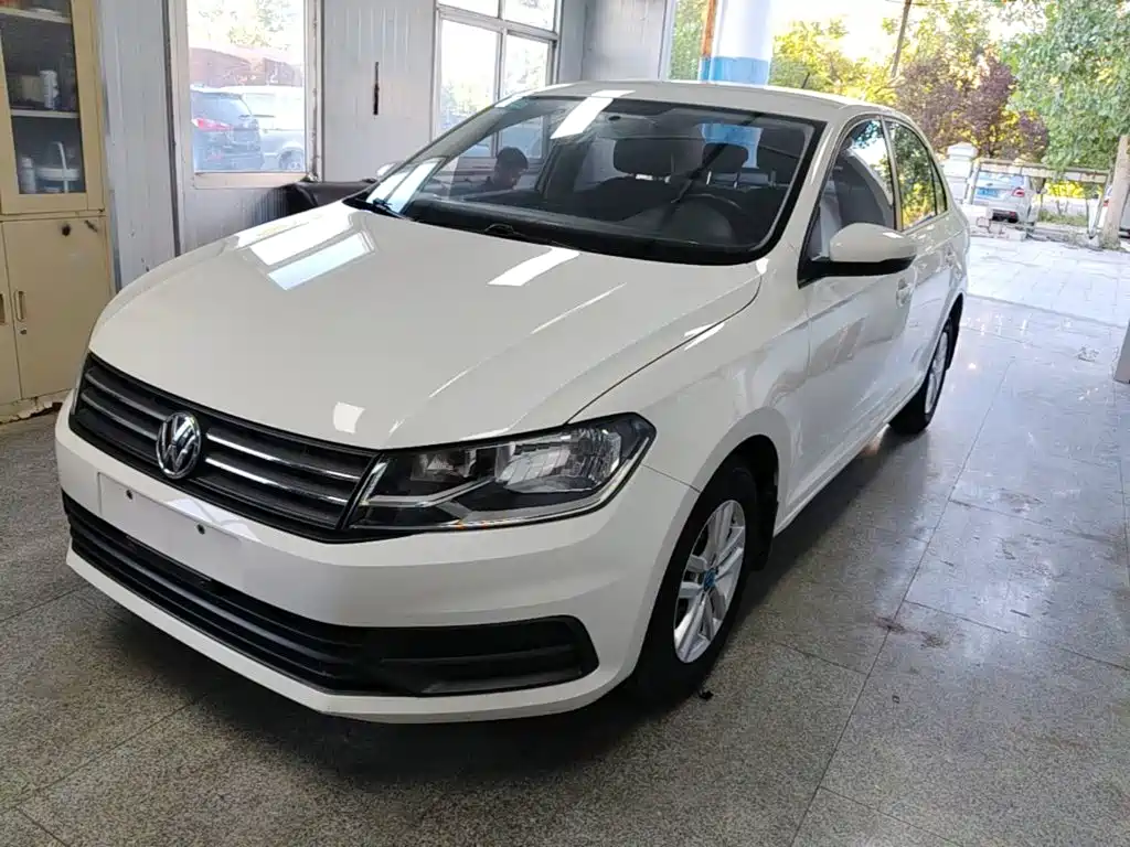 Volkswagen Santana — миниатюра 2