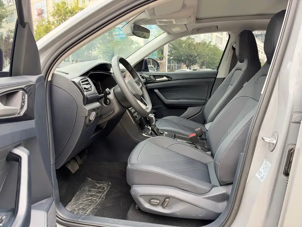 Volkswagen Tharu — миниатюра 7