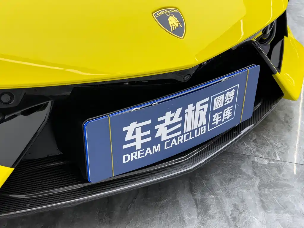 Lamborghini Revuelto — миниатюра 13