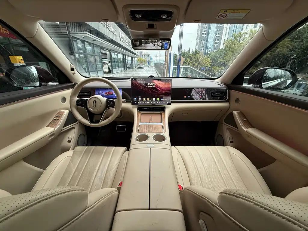 AITO ASK THE WORLD M7