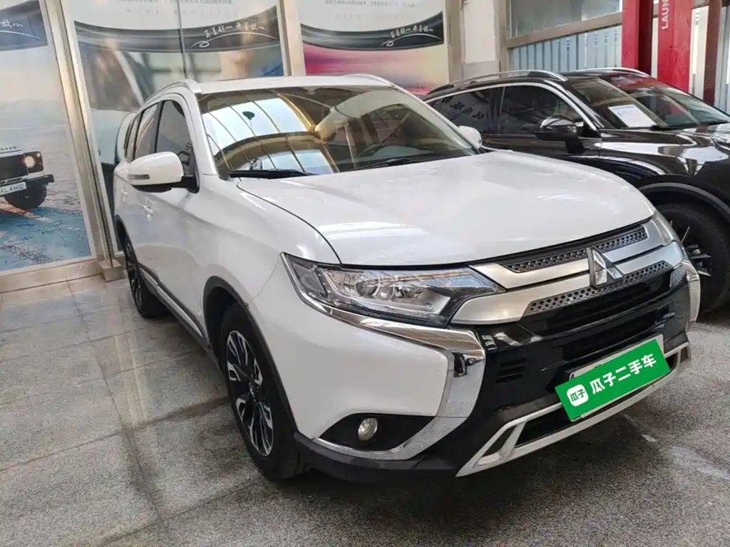Mitsubishi Outlander — миниатюра 4