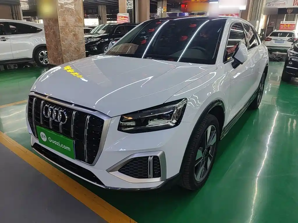 Audi Q2L — миниатюра 2