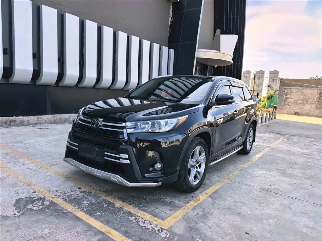 Toyota Highlander 2021