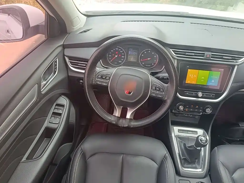 Roewe RX3 — миниатюра 11