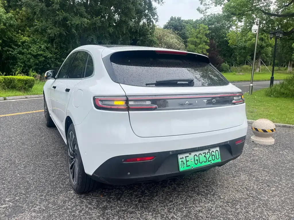 Aito M5