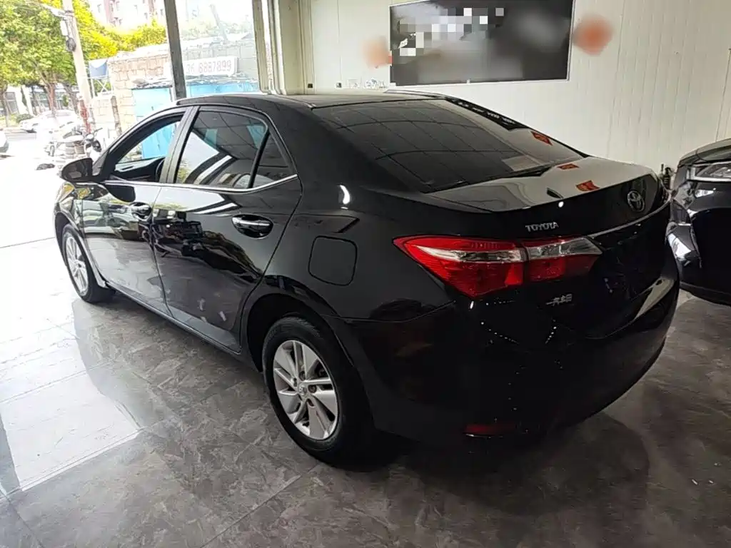 Toyota Corolla — миниатюра 5