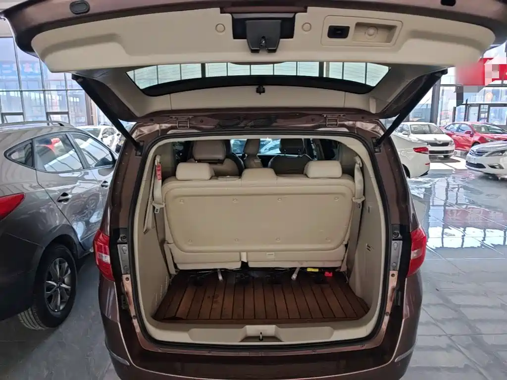 Buick GL8 — миниатюра 19