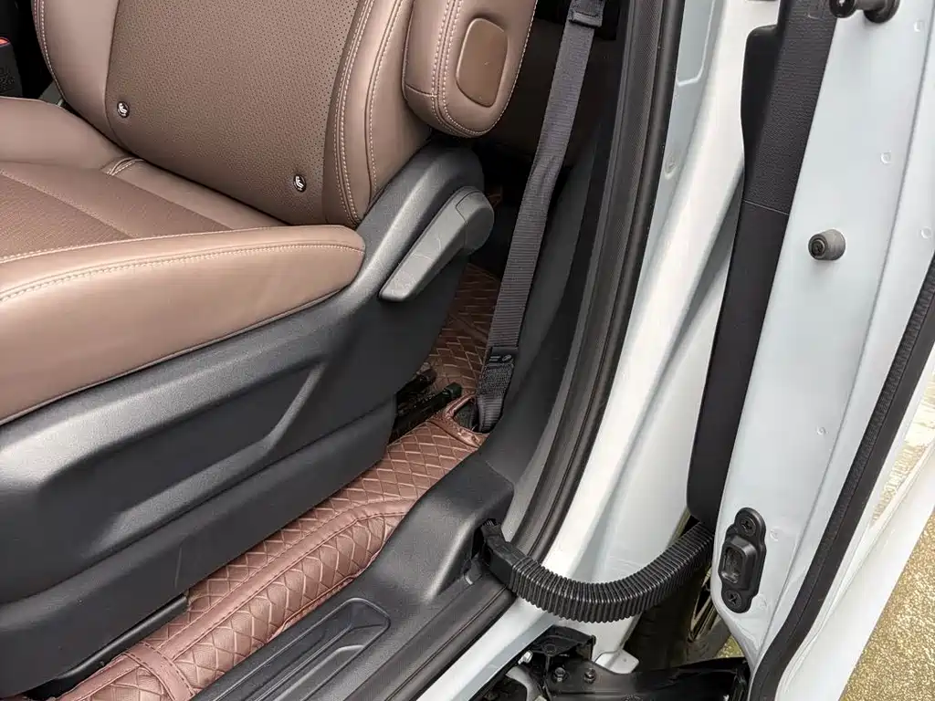 Wuling Xingguang 730 New Energy — миниатюра 21