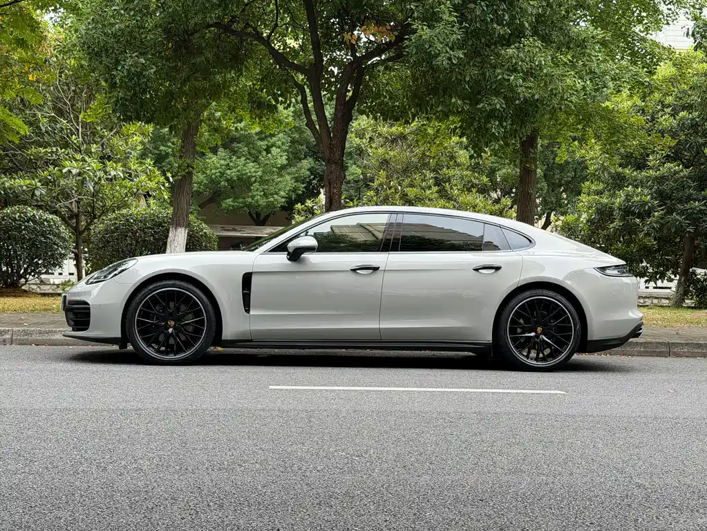 Porsche Panamera — миниатюра 22