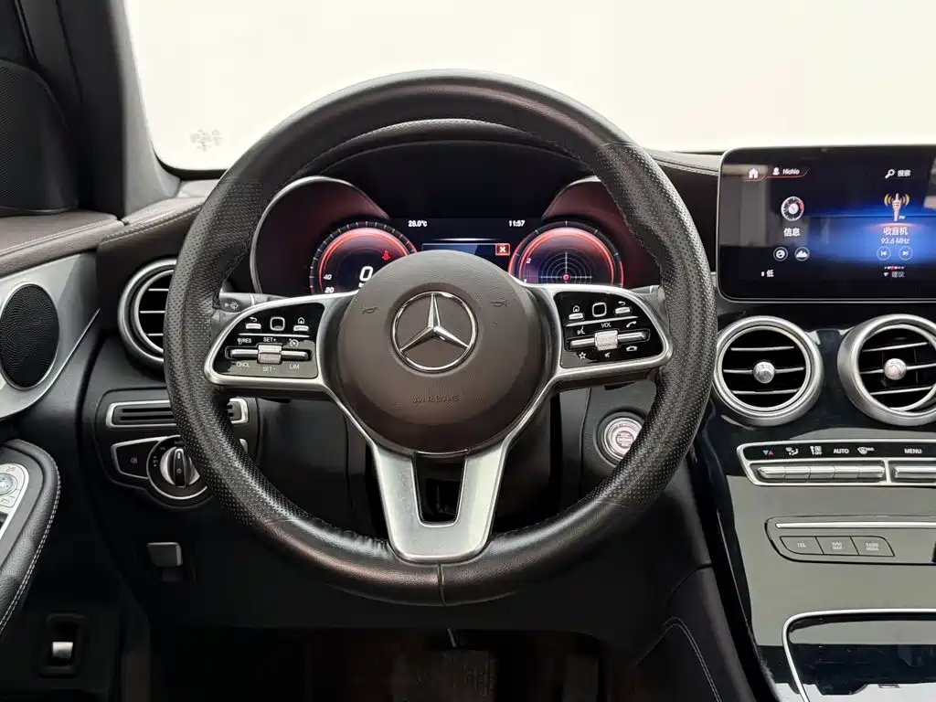 Mercedes-Benz GLC — миниатюра 13