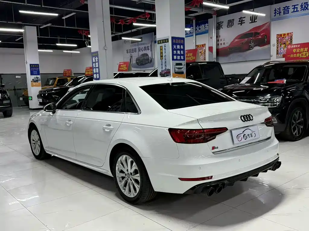 Audi A4L — миниатюра 4