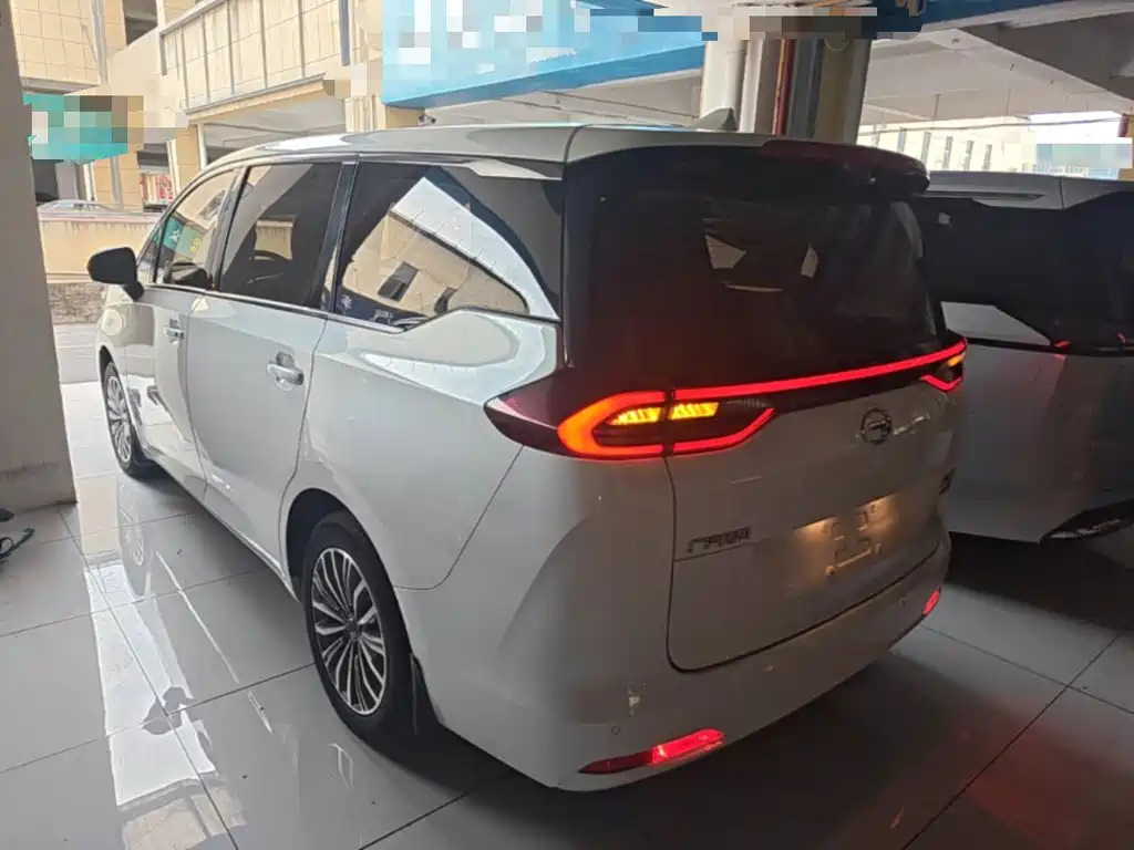 GAC Motor Trumpchi M6 — миниатюра 5