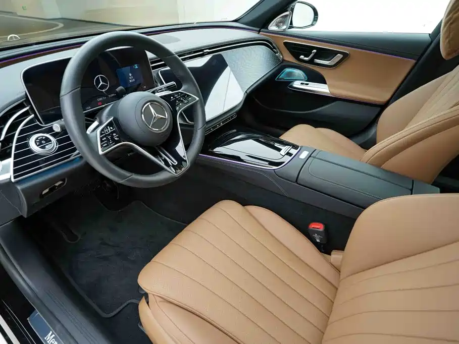 Mercedes-Benz E-Class — миниатюра 8