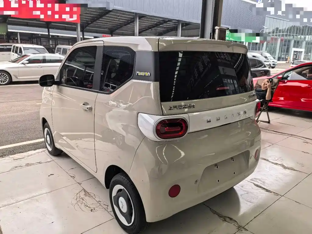 Wuling MINIEV — миниатюра 5