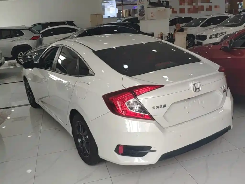 Honda Civic — миниатюра 5