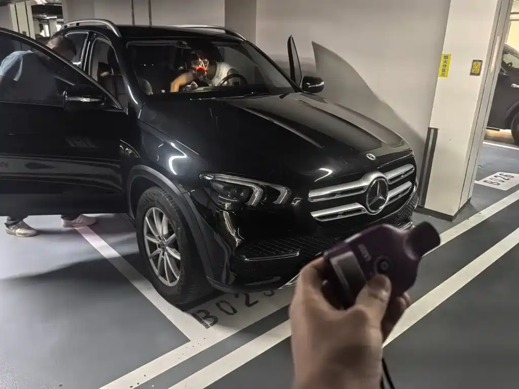Mercedes-Benz GLE (Import) — миниатюра 4