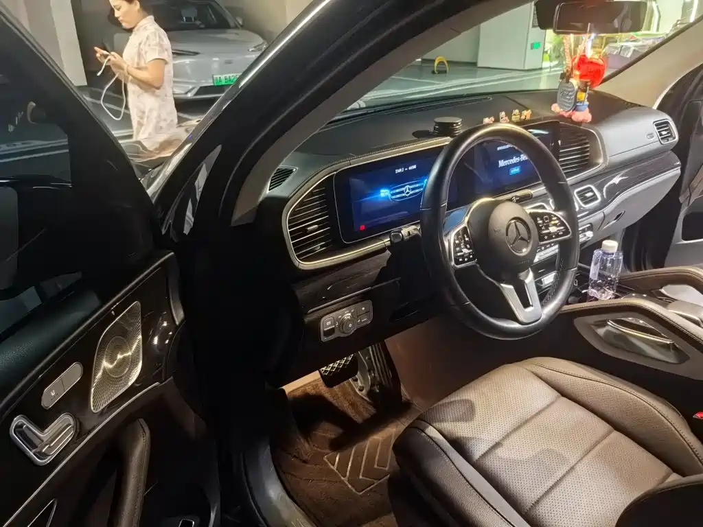 Mercedes-Benz GLE (Import) — миниатюра 7