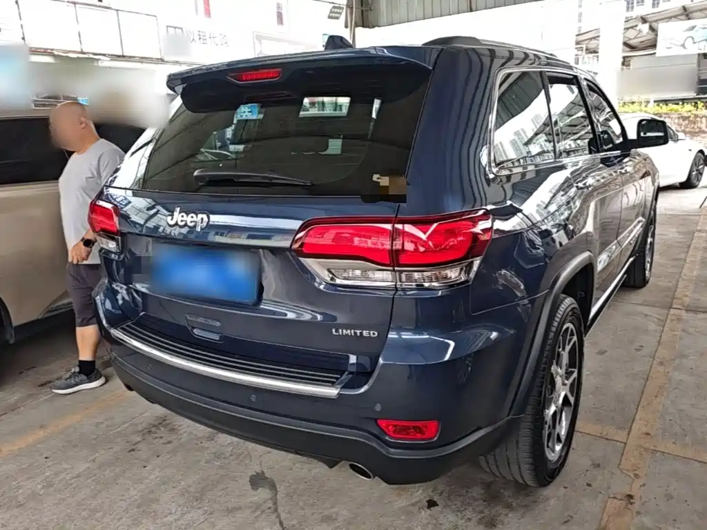 Jeep Grand Cherokee (Import) — миниатюра 7