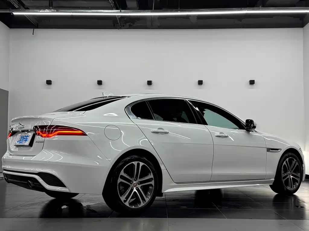 Jaguar XEL — миниатюра 15