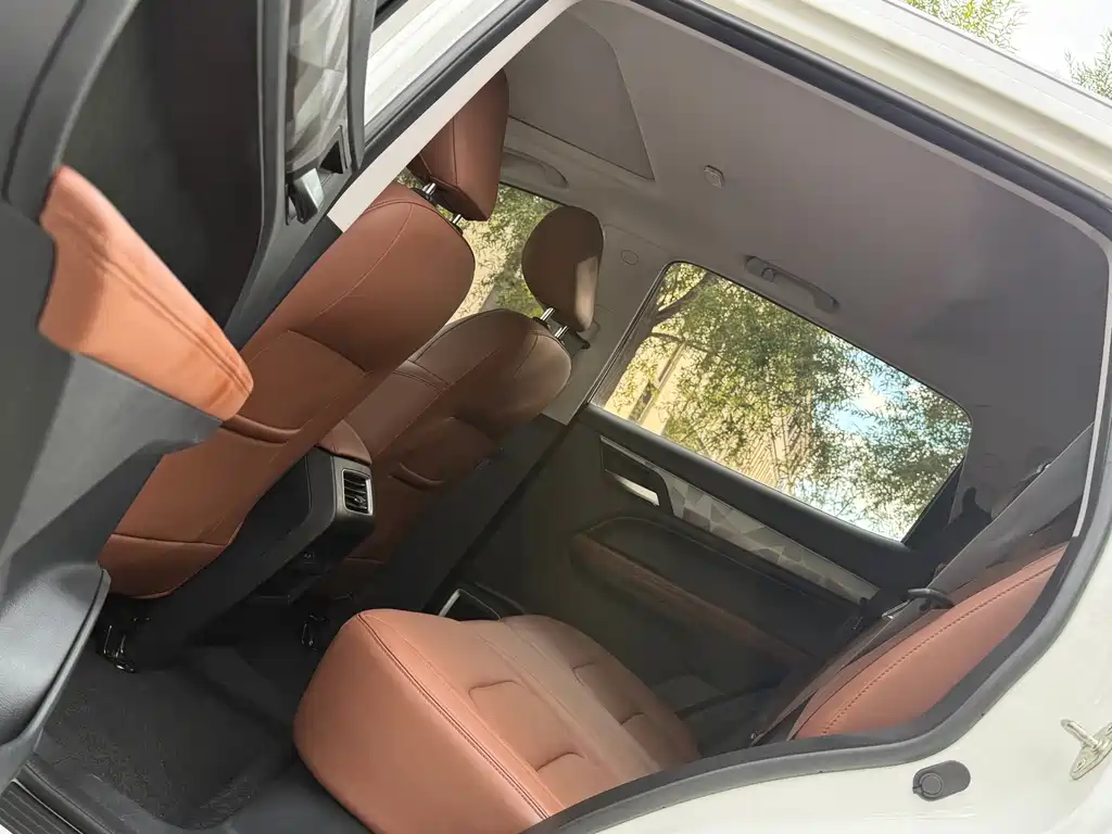 Geely Vision X6 — миниатюра 11