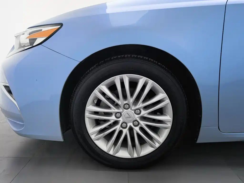 Lexus ES — миниатюра 17