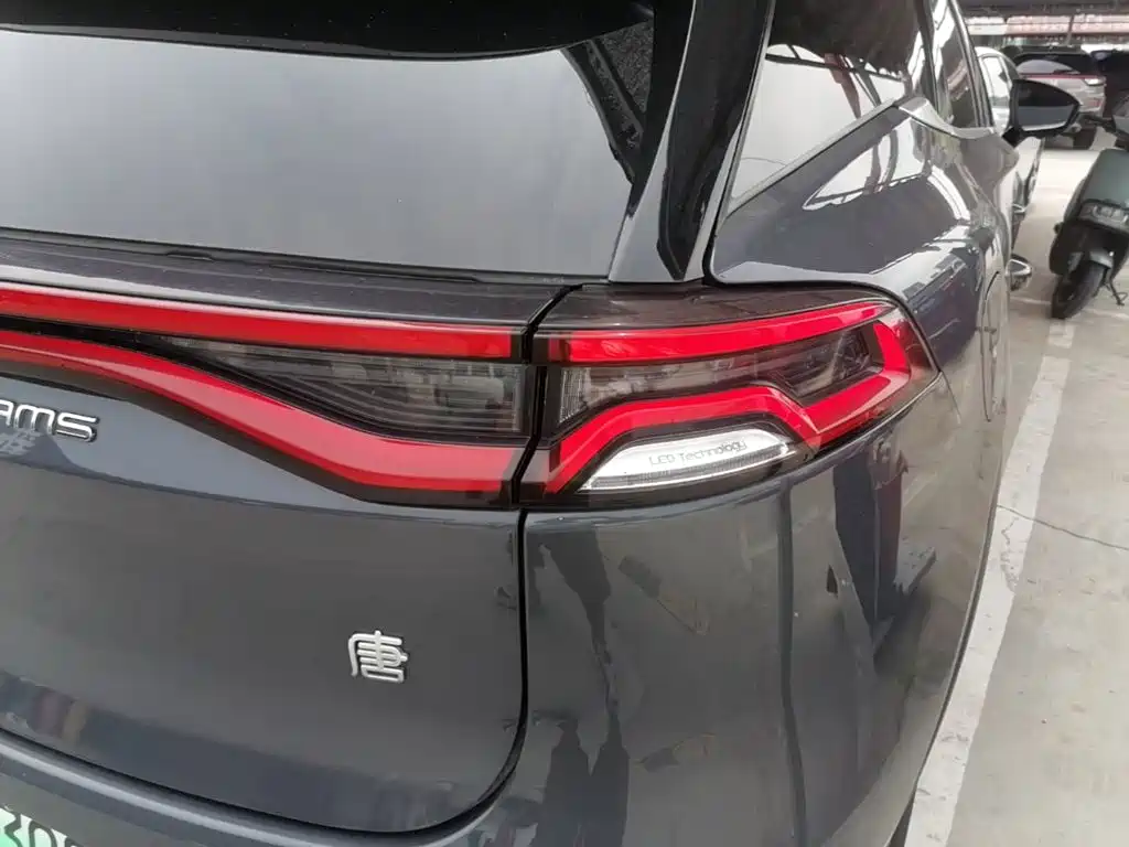 BYD Tang New Energy — миниатюра 8