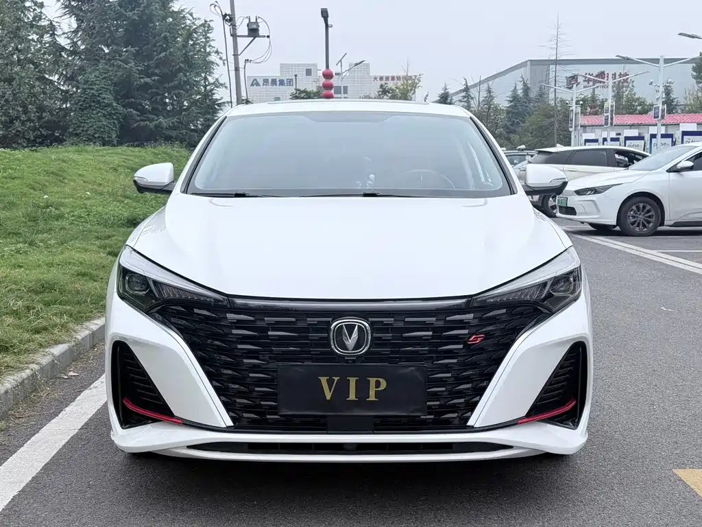 Changan Eado — миниатюра 2